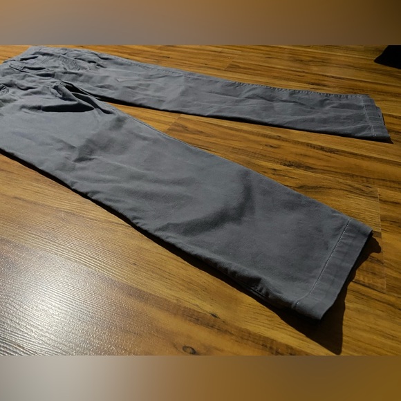 St. John’s Bay Women’s Faint Corduroy Pants Size 6P - Picture 4 of 12